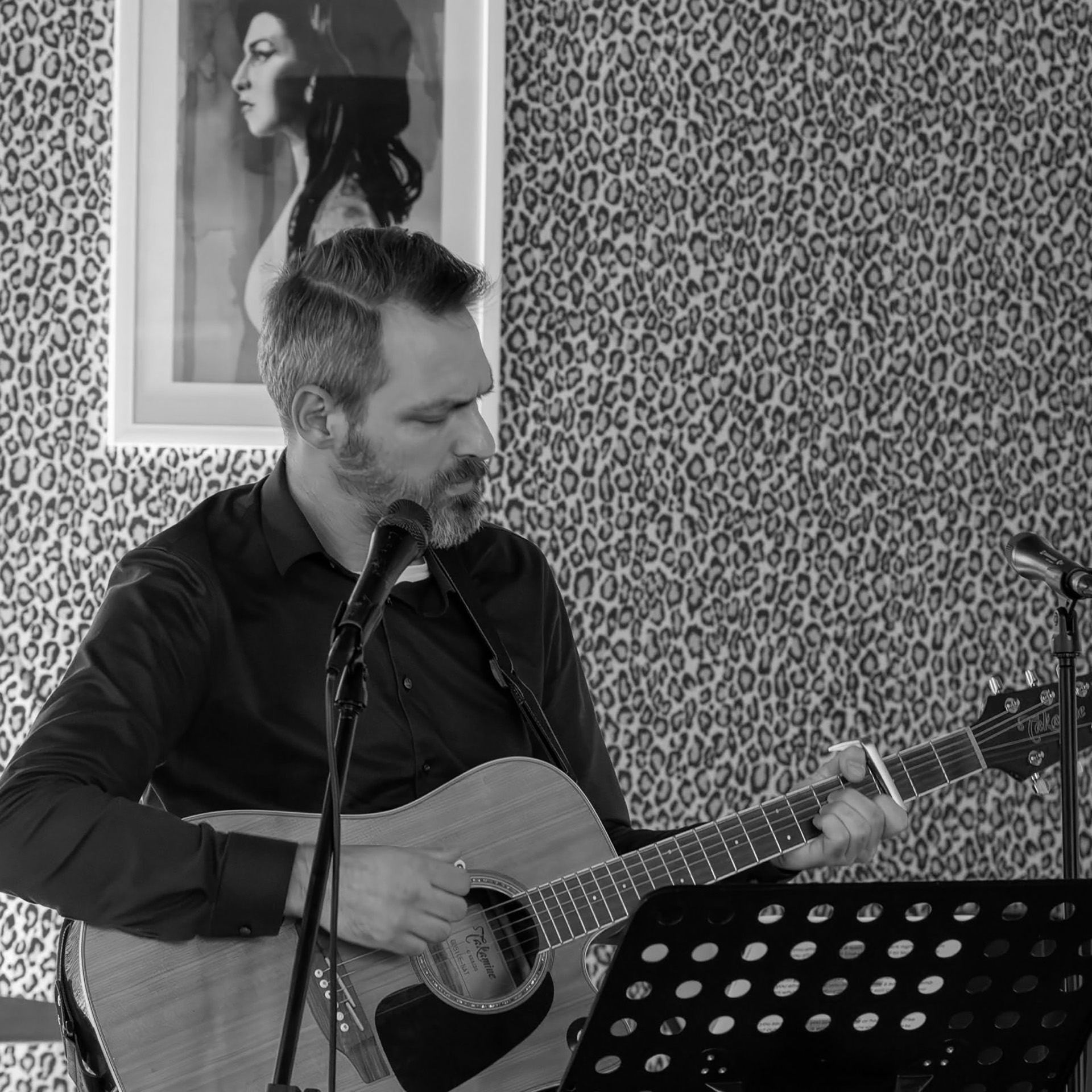 Charlie Root performing live